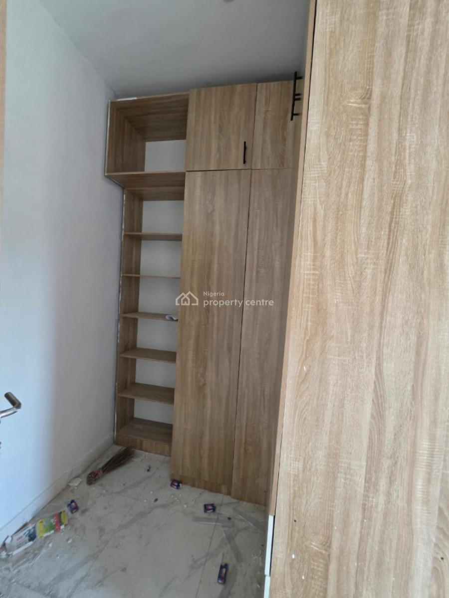 Well Maintained 3 Bedrooms Terraced Duplex, Abraham Adesanya Area, Ajah, Lagos, Terraced Duplex for Sale