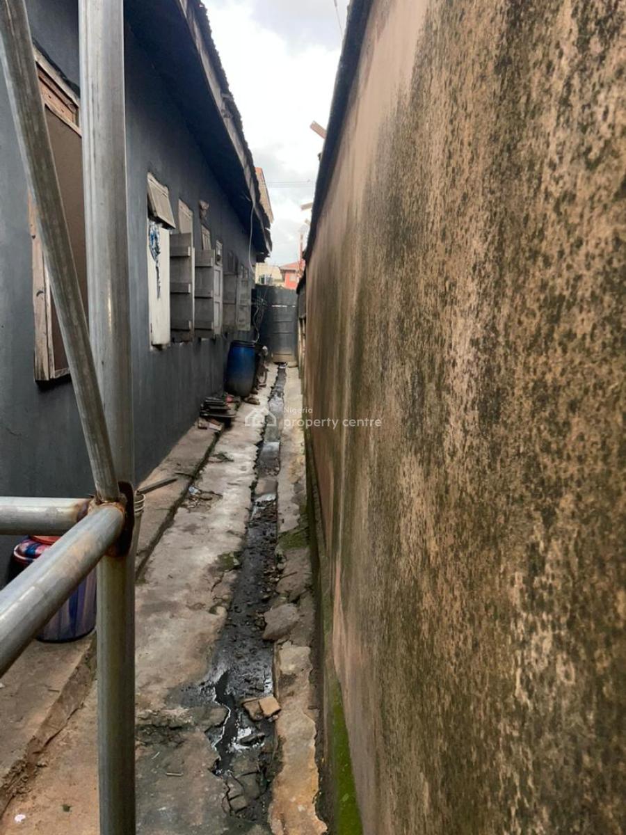 Full Plot of Land,on  Surulere,lagos.ti, Surulere, Lagos, Land for Sale