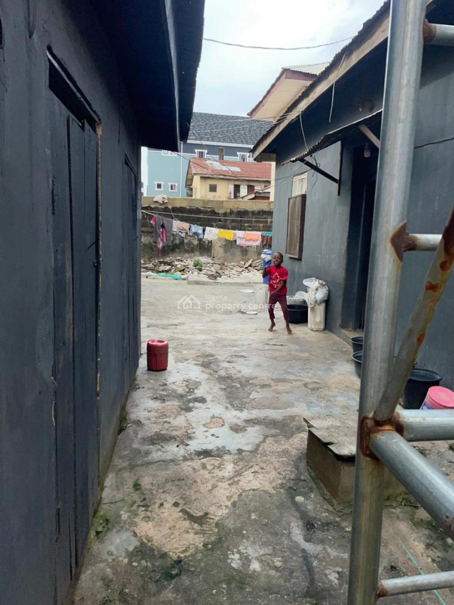 Full Plot of Land,on  Surulere,lagos.ti, Surulere, Lagos, Land for Sale
