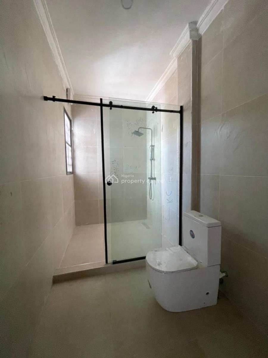 4bedroom Apartment Available with Bq, Freedom Way, Lekki Phase 1, Lekki, Lagos, Block of Flats for Sale