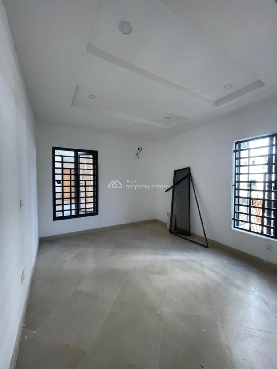4bedroom Apartment Available with Bq, Freedom Way, Lekki Phase 1, Lekki, Lagos, Block of Flats for Sale