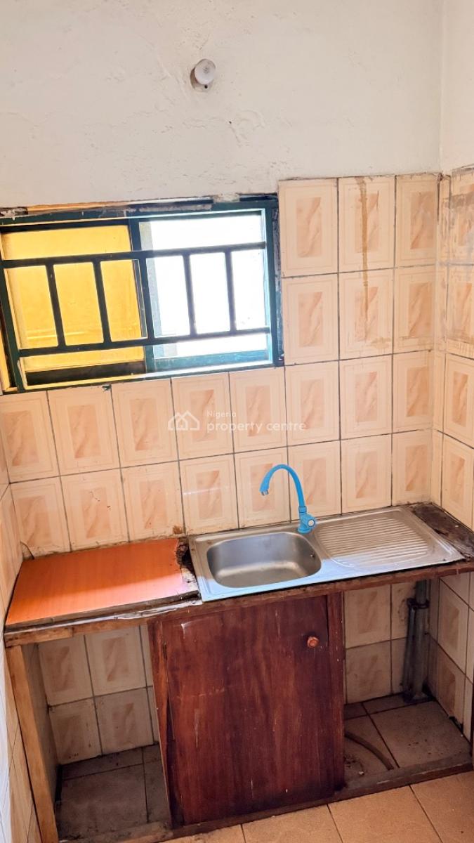 Spacious Self Contained at Utako, Utako, Abuja, Self Contain (single Rooms) for Rent
