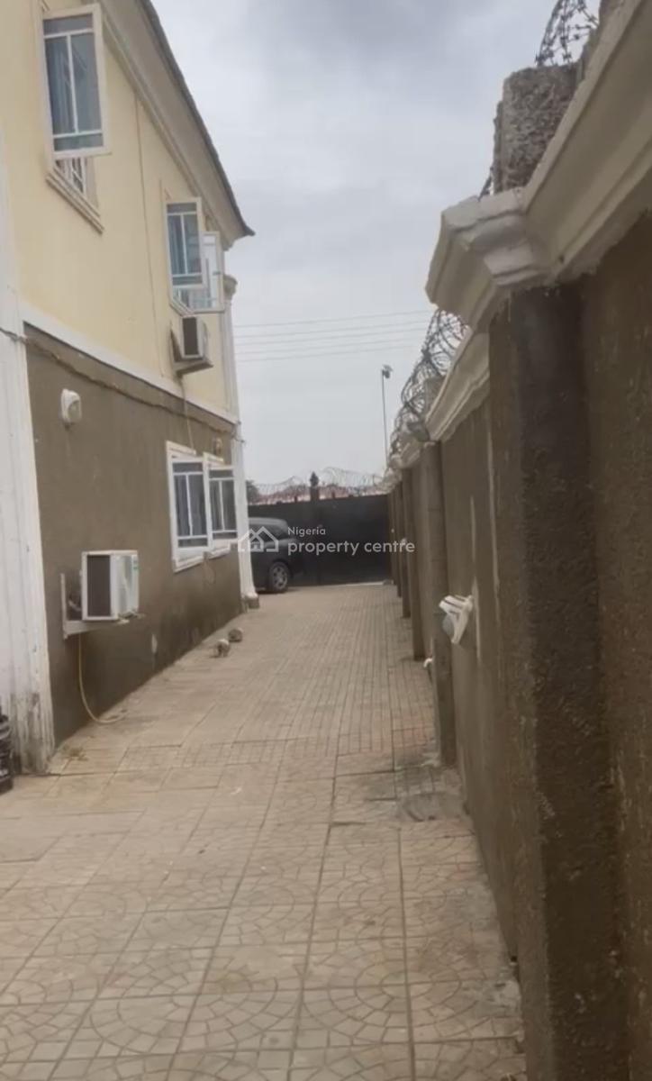 Standard, Spacious and Magnificent 1 Bedroom Apartment, Life Camp, Abuja, Mini Flat (room and Parlour) for Rent