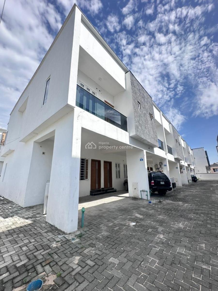 Self Serviced 3bedroom Terrace Duplex (not Furnished )in Ajah, General Paint ,ajah ,lagos ,nigeria, Alasia, Ajah, Lagos, Terraced Duplex for Rent