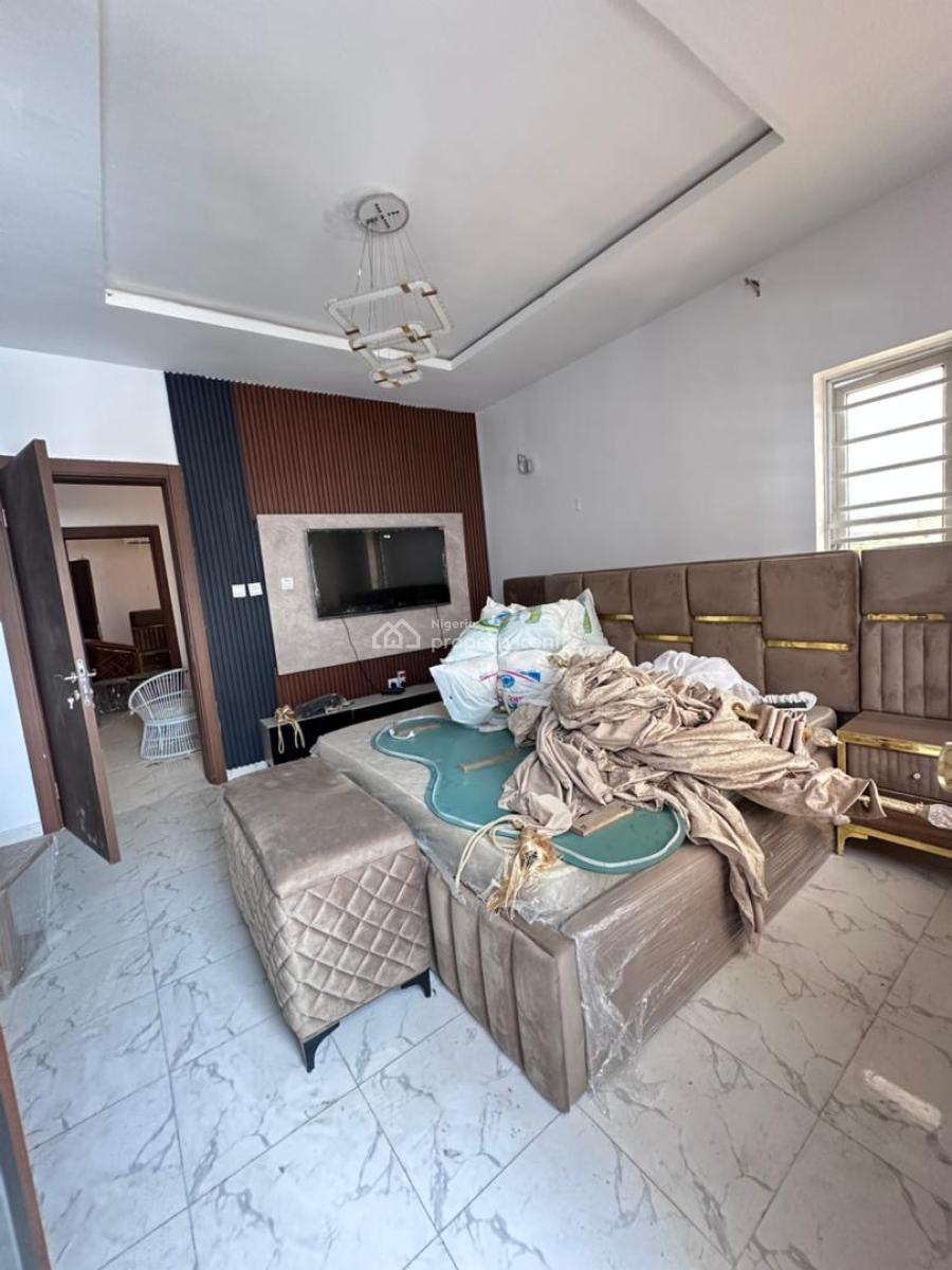 Self Serviced 3bedroom Terrace Duplex (not Furnished )in Ajah, General Paint ,ajah ,lagos ,nigeria, Alasia, Ajah, Lagos, Terraced Duplex for Rent
