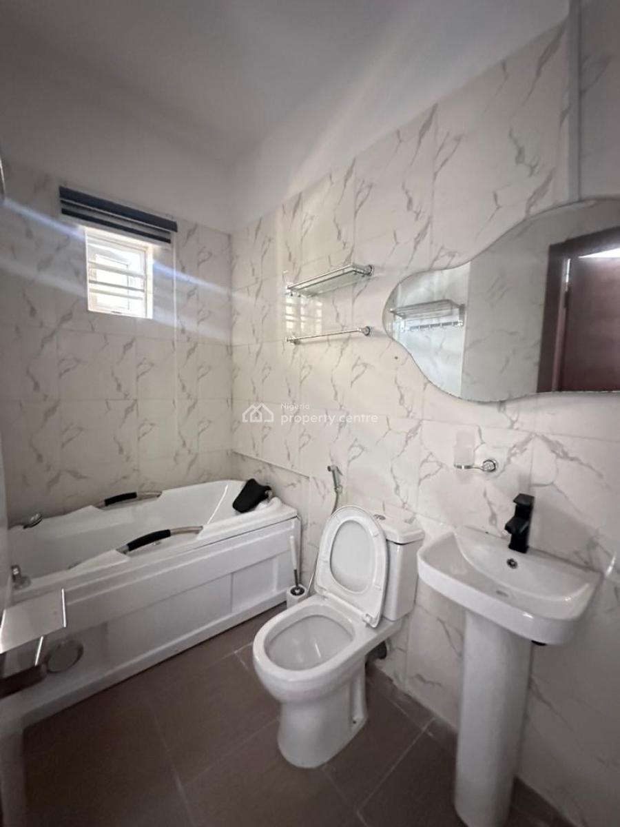 Self Serviced 3bedroom Terrace Duplex (not Furnished )in Ajah, General Paint ,ajah ,lagos ,nigeria, Alasia, Ajah, Lagos, Terraced Duplex for Rent
