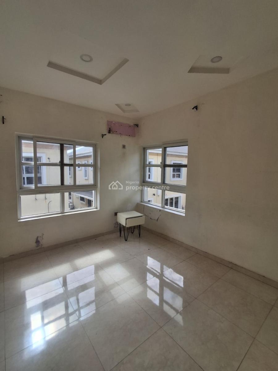 Neqly Renovated & Fully Serviced 4 Bedroom, Friends Colony Estate, Osapa, Lekki, Lagos, Semi-detached Duplex for Sale