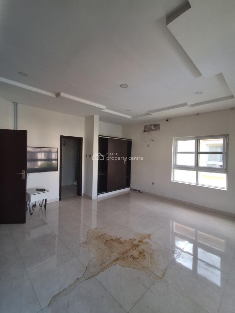 Neqly Renovated & Fully Serviced 4 Bedroom, Friends Colony Estate, Osapa, Lekki, Lagos, Semi-detached Duplex for Sale