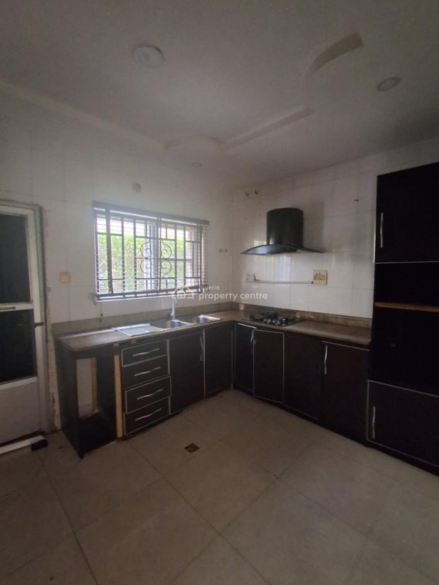 Neqly Renovated & Fully Serviced 4 Bedroom, Friends Colony Estate, Osapa, Lekki, Lagos, Semi-detached Duplex for Sale