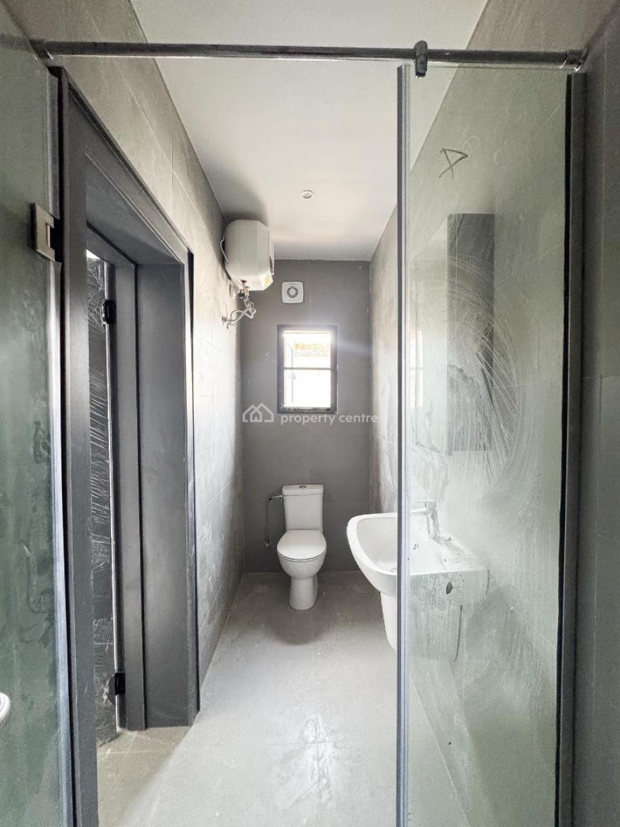 Lovely 2 Bedroom Apartment with Bq, Ilasan, Ilasan, Lekki, Lagos, Block of Flats for Sale