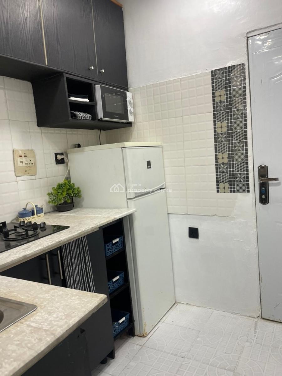 Furnished 3 Bedroom Apartment at Abraham Adesanya Estate, Ajah, Lagos, Flat / Apartment for Rent