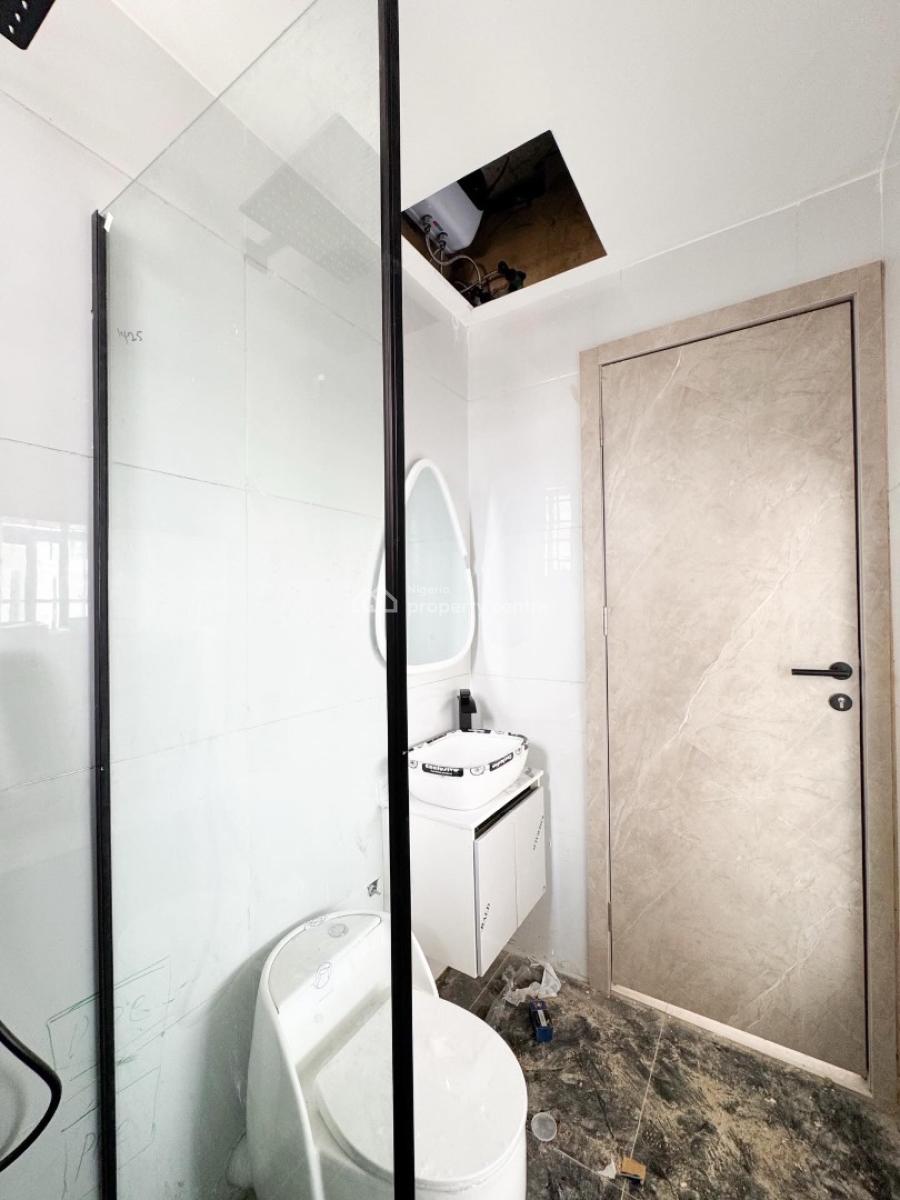 Serviced 3 Bedroom Apartment with Pool,elevator and Bq, Lekki Phase 1, Lekki Phase 1, Lekki, Lagos, Block of Flats for Sale