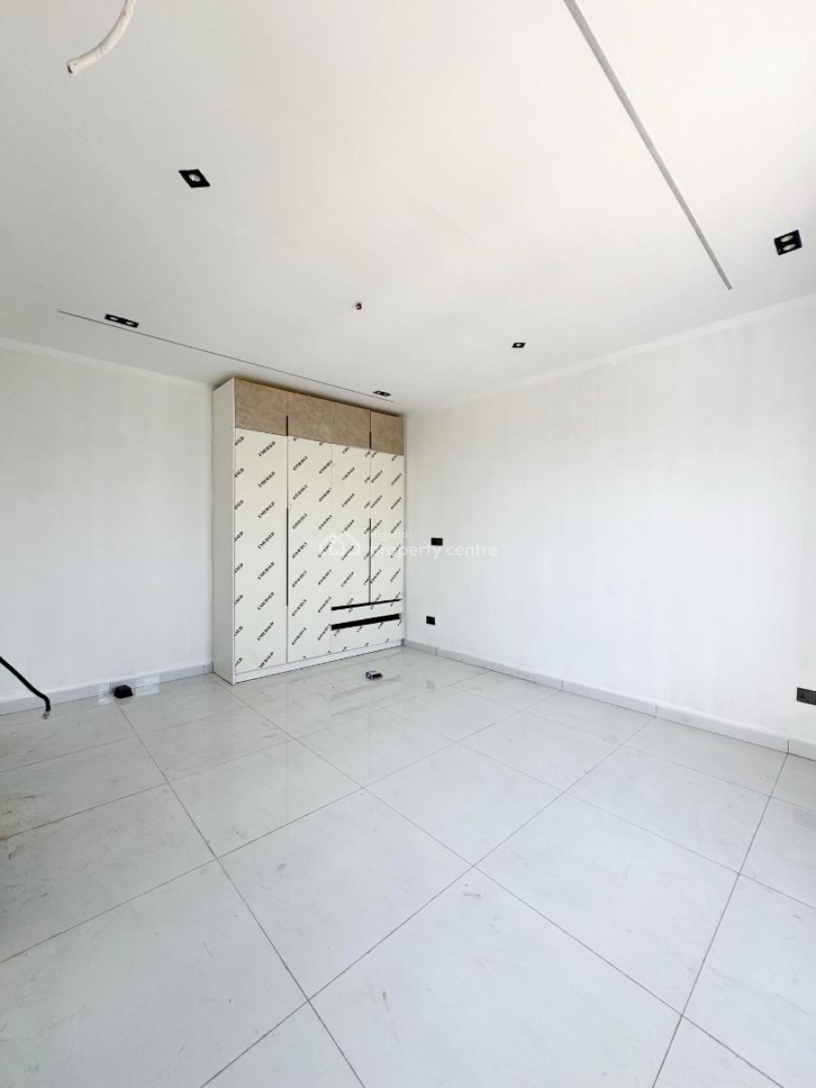 Serviced 3 Bedroom Apartment with Pool,elevator and Bq, Lekki Phase 1, Lekki Phase 1, Lekki, Lagos, Block of Flats for Sale