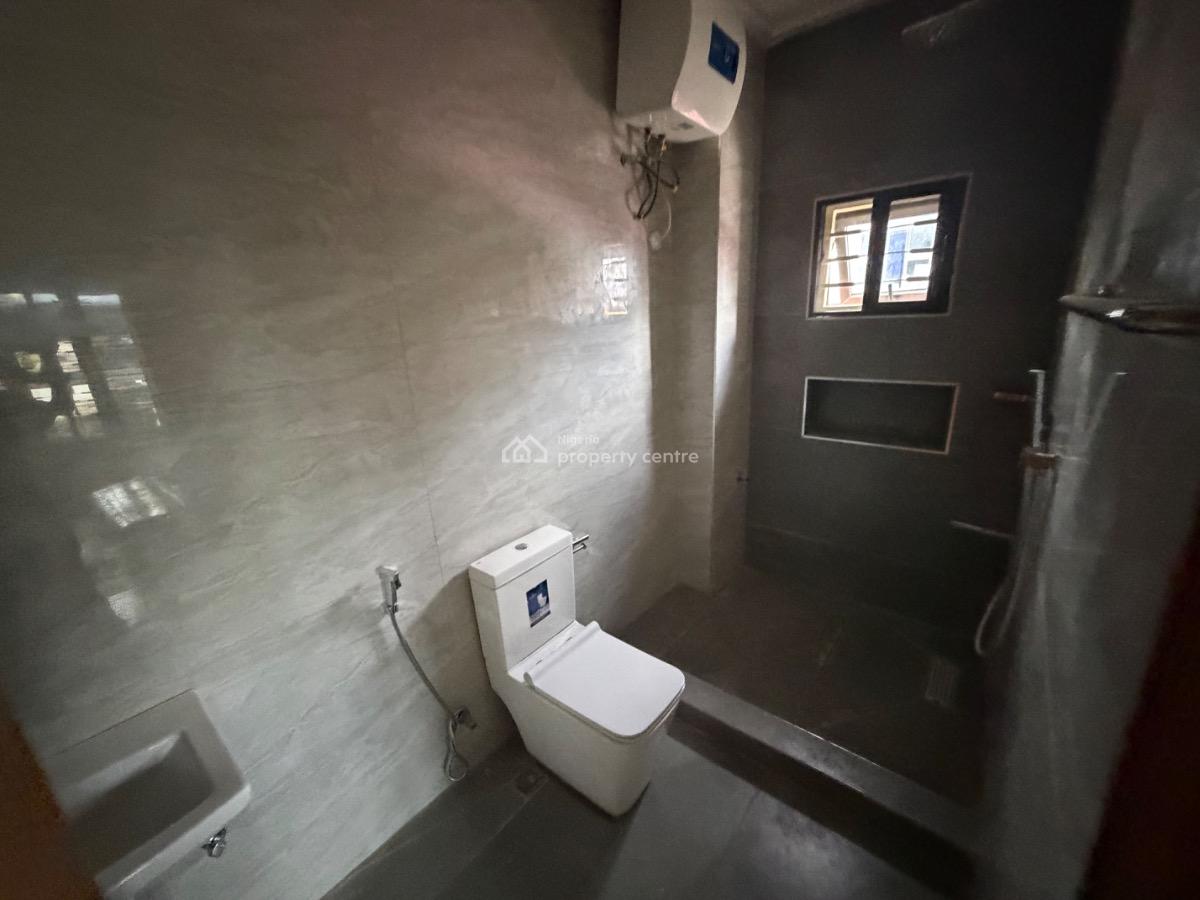 Standard 3 Bedroom Apartment, Gilmore Jahi, Jahi, Abuja, Flat / Apartment for Rent