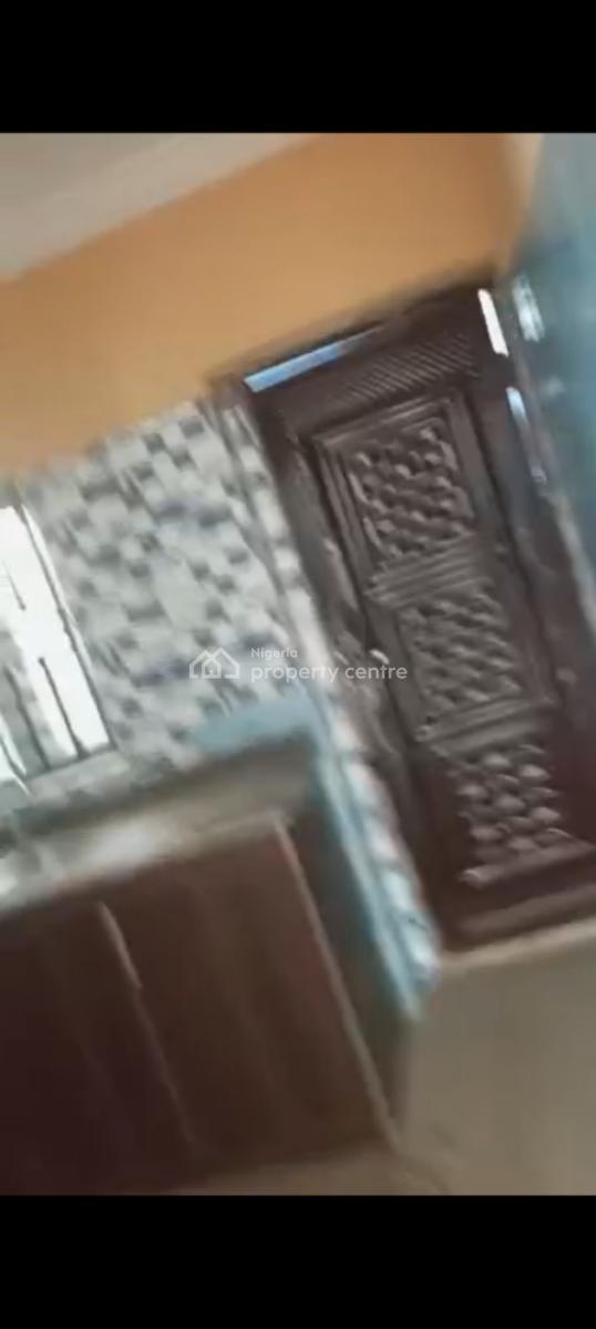 2 Bedroom Flat, Eleshin Area, Ikorodu, Lagos, Flat / Apartment for Rent