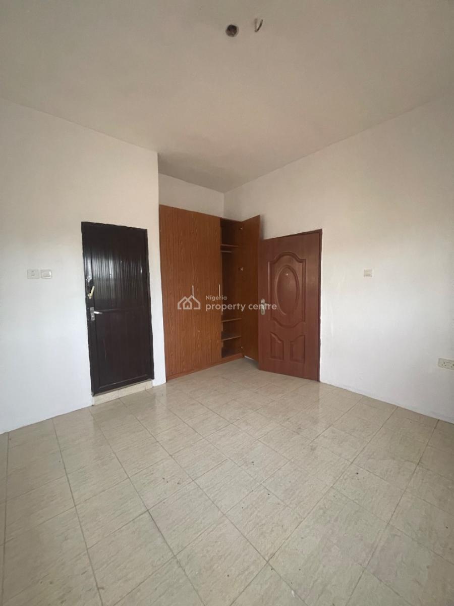 3 Bedroom Flat in a Decent Estate, Majek Bus Stop, Sangotedo, Ajah, Lagos, Flat / Apartment for Rent