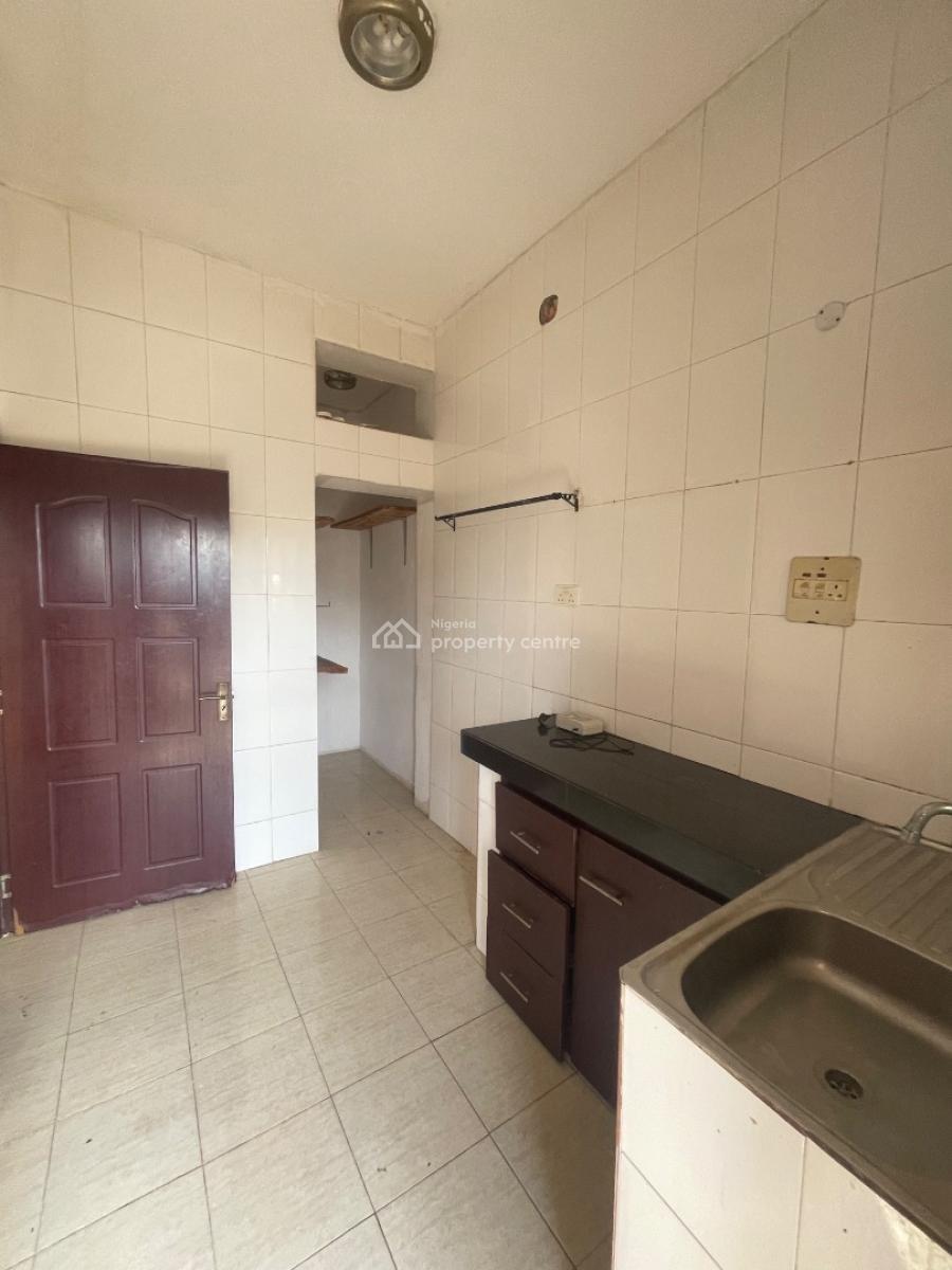 3 Bedroom Flat in a Decent Estate, Majek Bus Stop, Sangotedo, Ajah, Lagos, Flat / Apartment for Rent