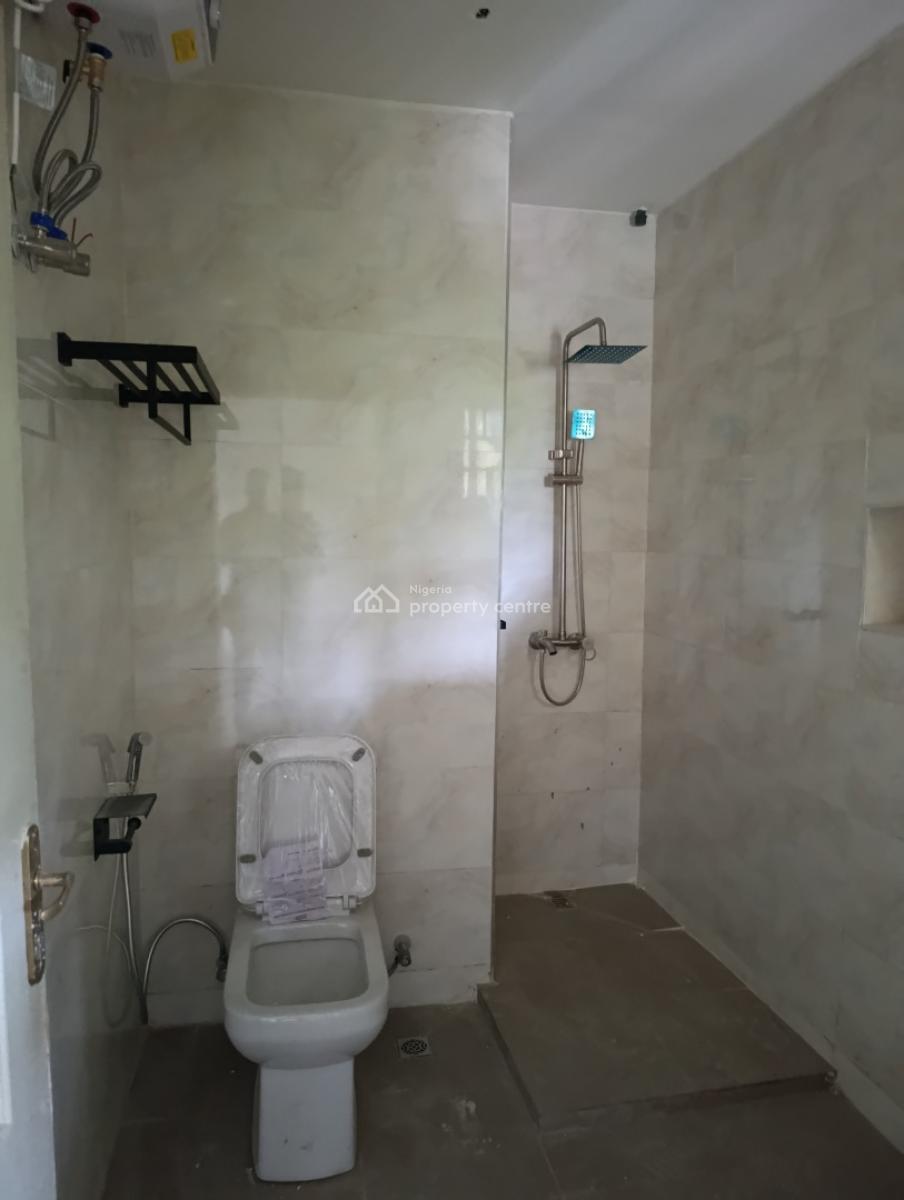 Well Renovated 3bedroom Flat @ Jabi, Very Nice Neighbourhood, Jabi, Abuja, Flat / Apartment for Rent