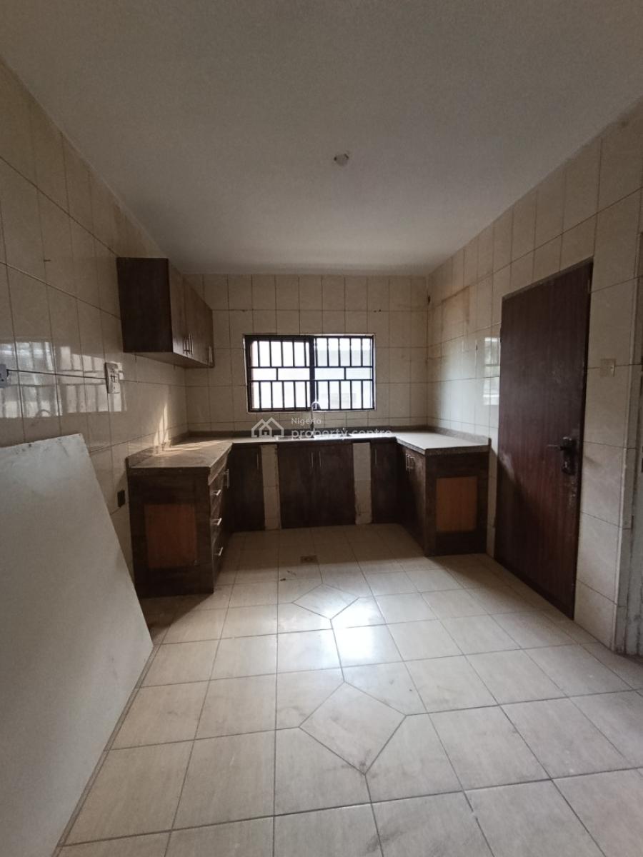 Well Renovated 3bedroom Flat @ Jabi, Very Nice Neighbourhood, Jabi, Abuja, Flat / Apartment for Rent