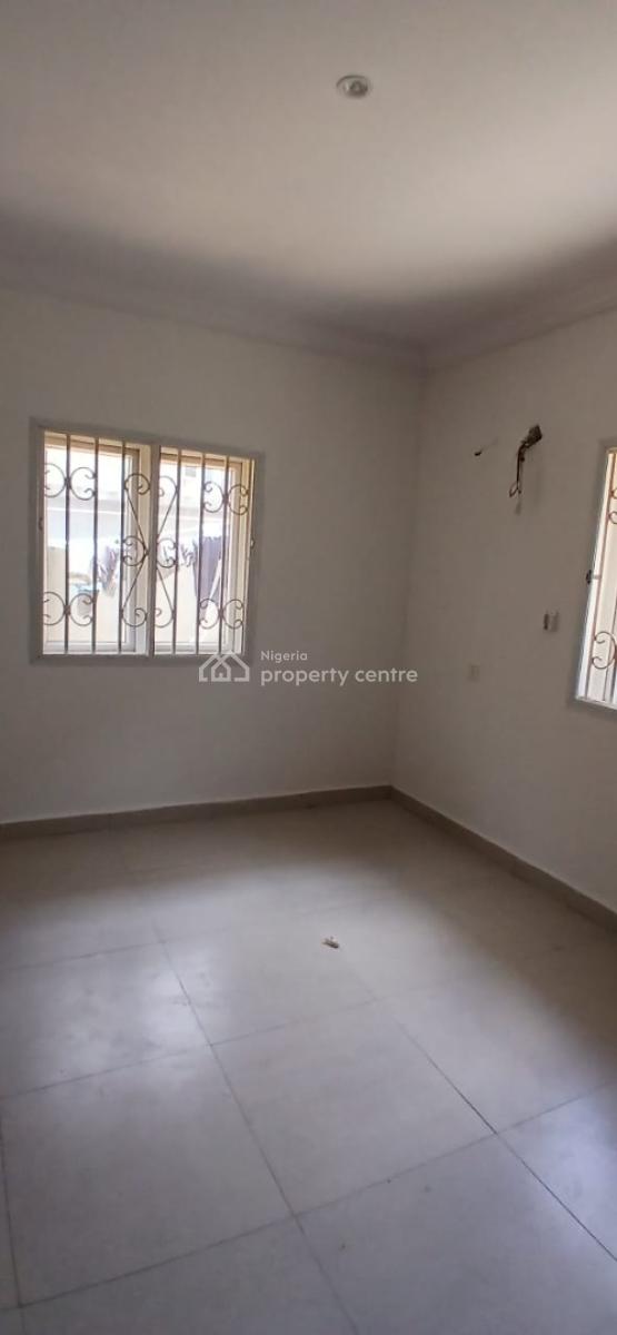 Decent 1 Bedroom Apt  with Solar Panels, Oak Land Est, Sangotedo, Ajah, Lagos, Mini Flat (room and Parlour) for Rent