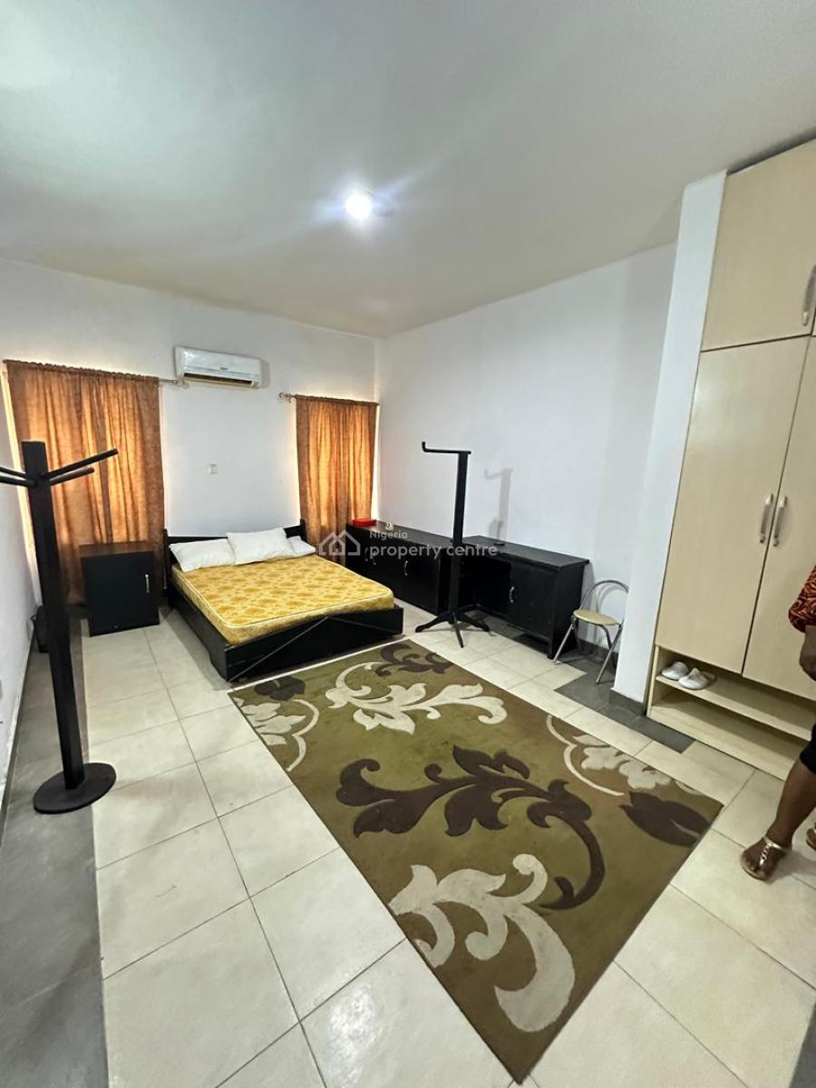Serviced 3 Bedroom Flat with Bq, Lekki Phase 1, Lekki, Lagos, Flat / Apartment for Rent