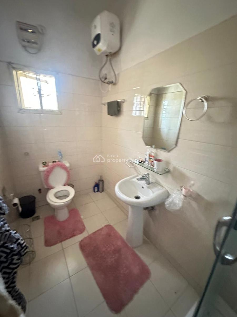 Serviced 3 Bedroom Flat with Bq, Lekki Phase 1, Lekki, Lagos, Flat / Apartment for Rent