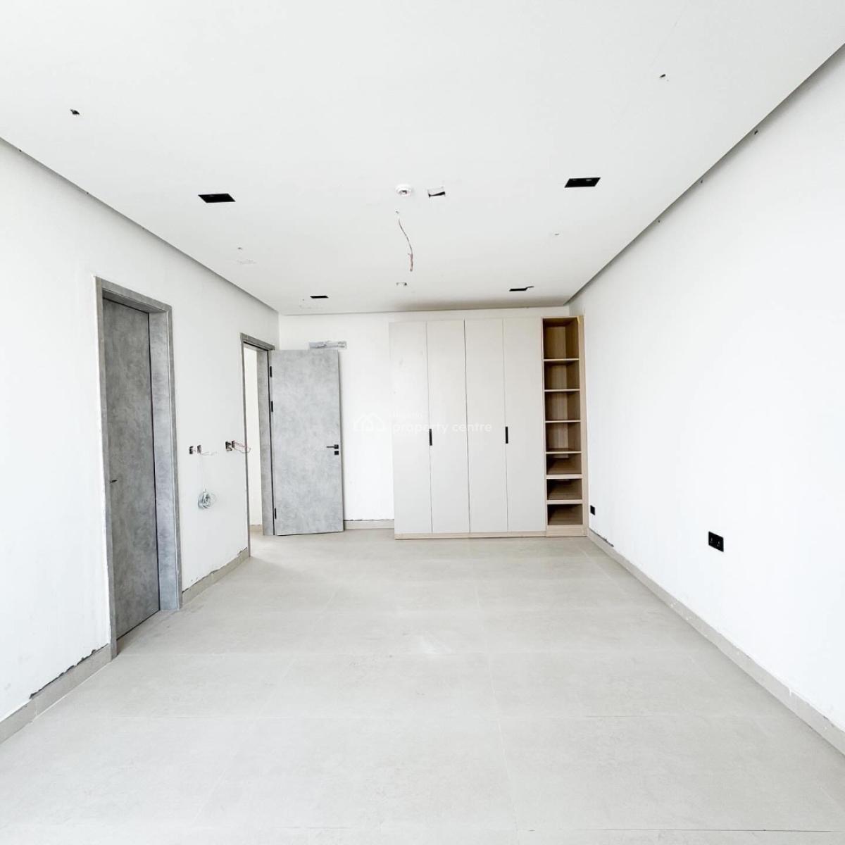 Serviced 3 Bedroom Apartment with Bq, Lekki Phase 1, Lekki Phase 1, Lekki, Lagos, Block of Flats for Sale