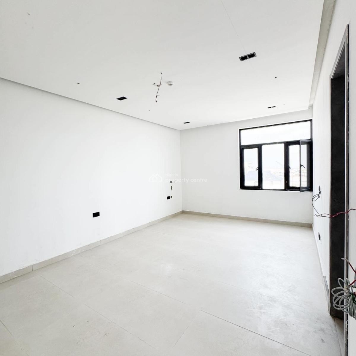 Serviced 3 Bedroom Apartment with Bq, Lekki Phase 1, Lekki Phase 1, Lekki, Lagos, Block of Flats for Sale