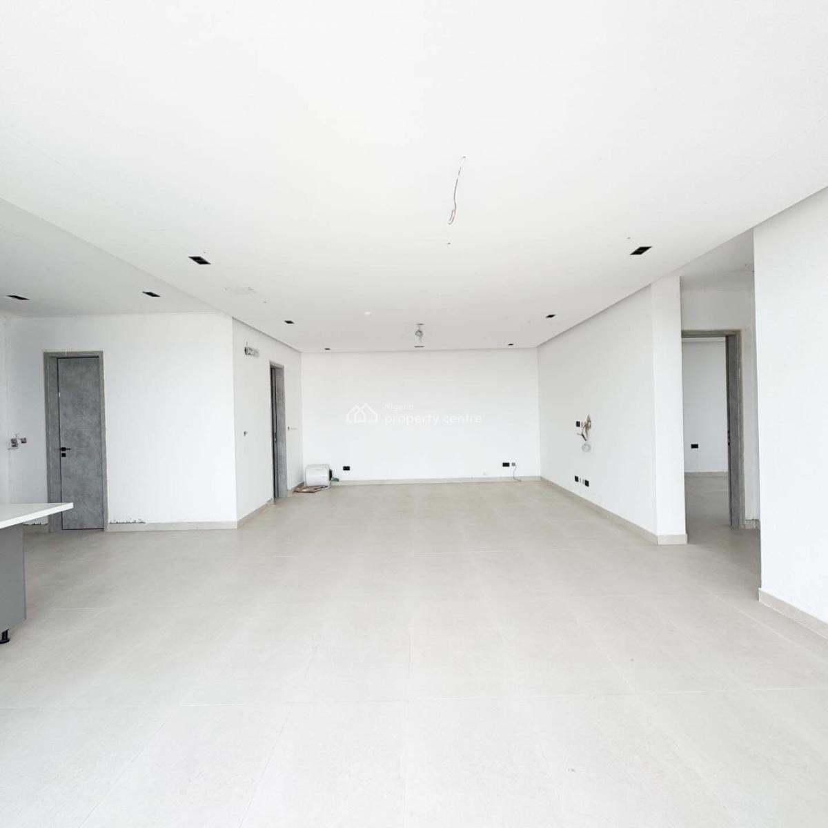 Serviced 3 Bedroom Apartment with Bq, Lekki Phase 1, Lekki Phase 1, Lekki, Lagos, Block of Flats for Sale