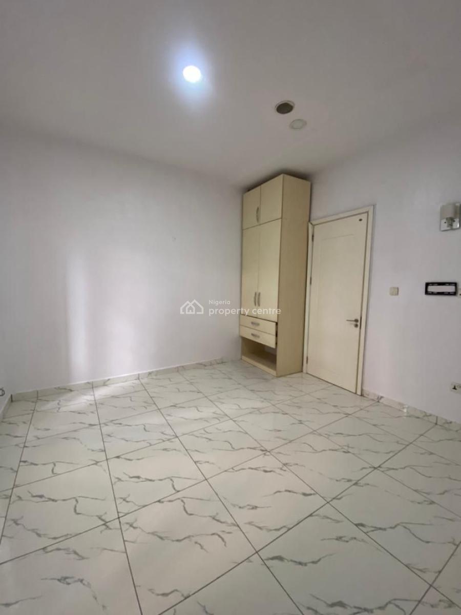 Spacious 4-bedroom Terrace Duplex in Secure Oral Estate, Oral Estate, Lekki, Lagos, Terraced Duplex for Rent