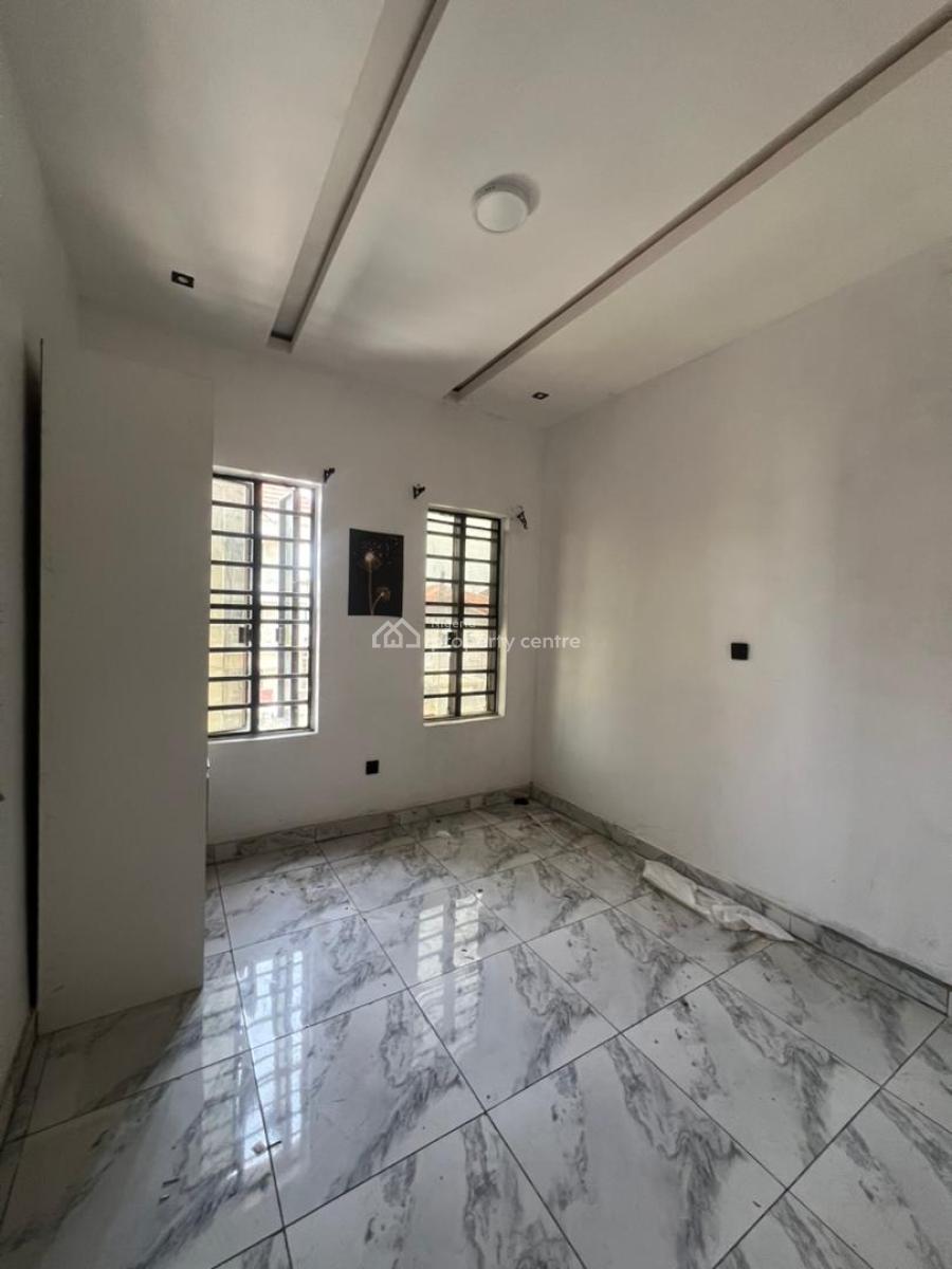 Well-serviced 2-bedroom Apartment with Full Utilities in Prime Ikate, Ikate, Lekki, Lagos, Flat / Apartment for Rent