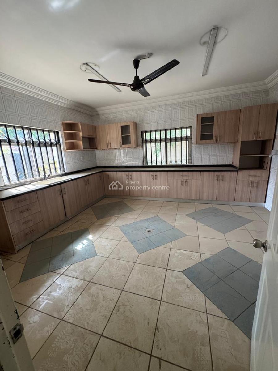 Spacious 5 Bedrooms Detached Duplex. 2 Bedrooms Guest Chalet and 2 Rooms Bq, Maitama District, Abuja, Detached Duplex for Rent