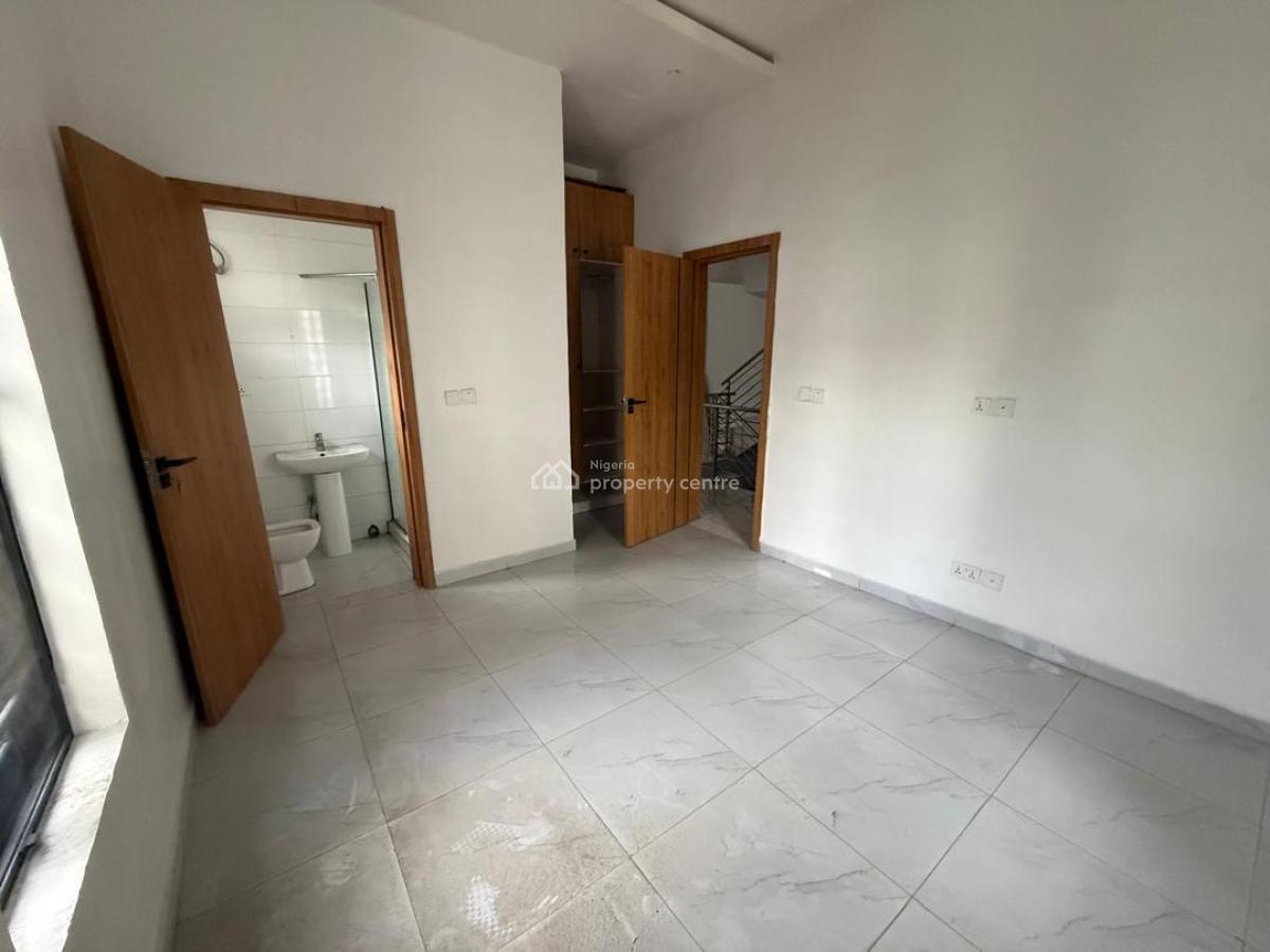 a Room in a Shared Apartment, Orchid, Lekki Phase 2, Lekki, Lagos, House for Rent