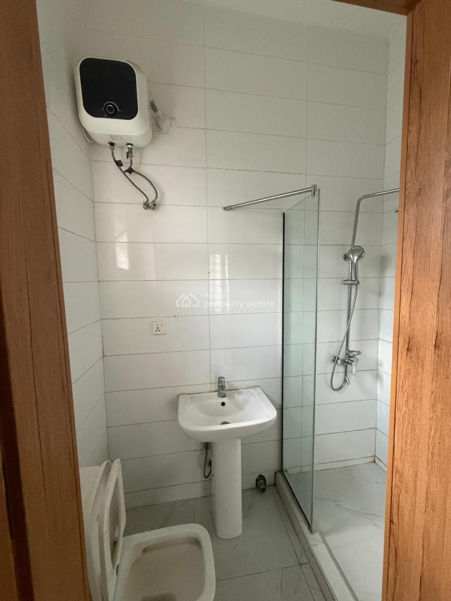 a Room in a Shared Apartment, Orchid, Lekki Phase 2, Lekki, Lagos, House for Rent
