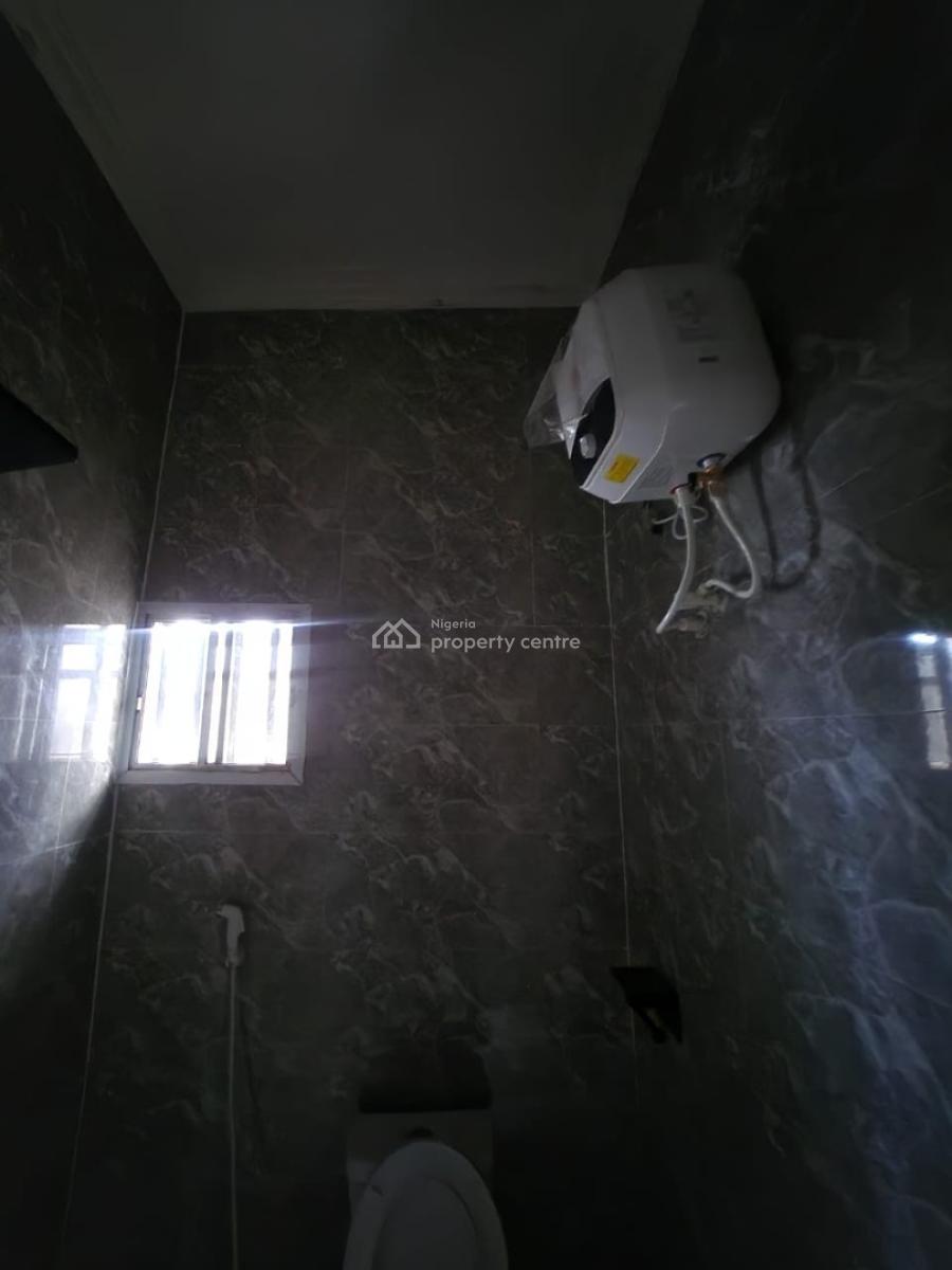 2 Bedroom Flat, Michael Alade Estate, Fagba, Agege, Lagos, Flat / Apartment for Rent