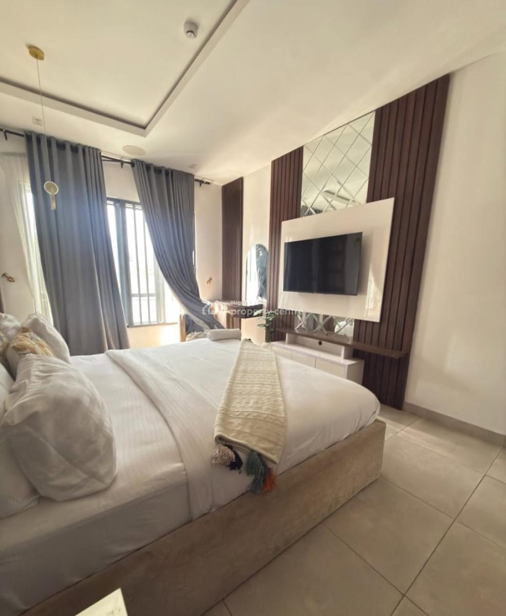 Furnished Or Unfurnished and Serviced with 24/7 Power Supply Flat with, Lekki Phase 1, Lekki, Lagos, Flat / Apartment for Rent