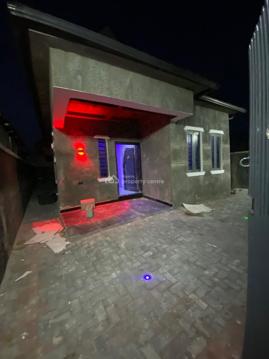 2bedroom Bungalow Comes with 24solar Panels Plus 10kva Lithium Battery, Elesekan, Bogije, Ibeju Lekki, Lagos, Detached Bungalow for Sale