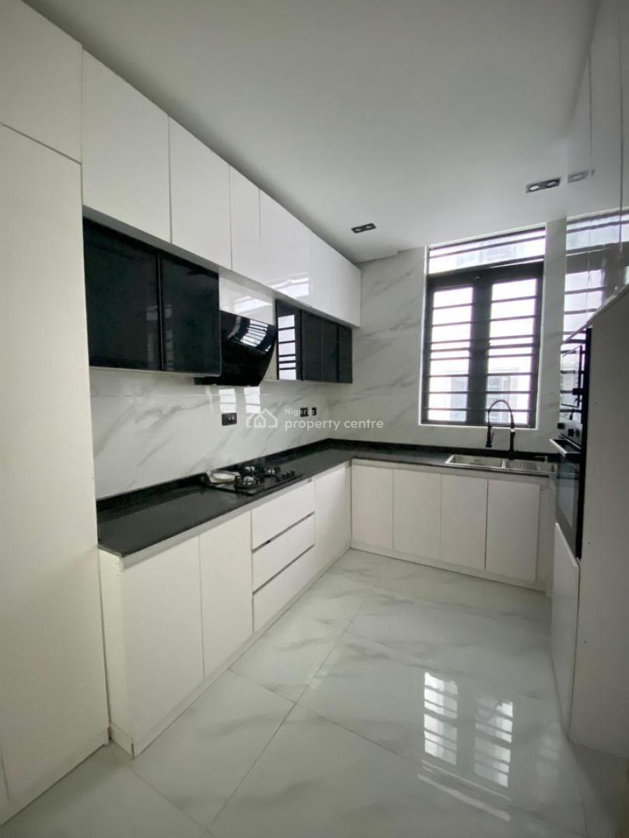 Luxury 1-bedroom Serviced Apartment in a Serene Environment, Ologolo, Lekki, Lagos, Flat / Apartment for Sale