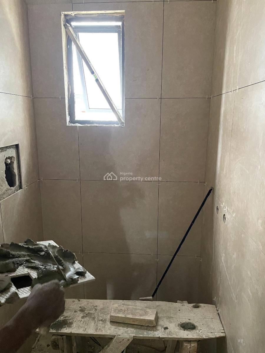 Well Constructed 2 Bedrooms Apartments with a Bq, Lekki Phase 1, Lekki, Lagos, Flat / Apartment for Sale