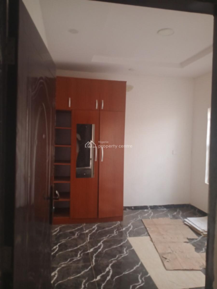 Nice 2 Bedrooms Flat / Apartment in Serene Environment, Magodo Phase 1, Magodo, Lagos, Flat / Apartment for Rent