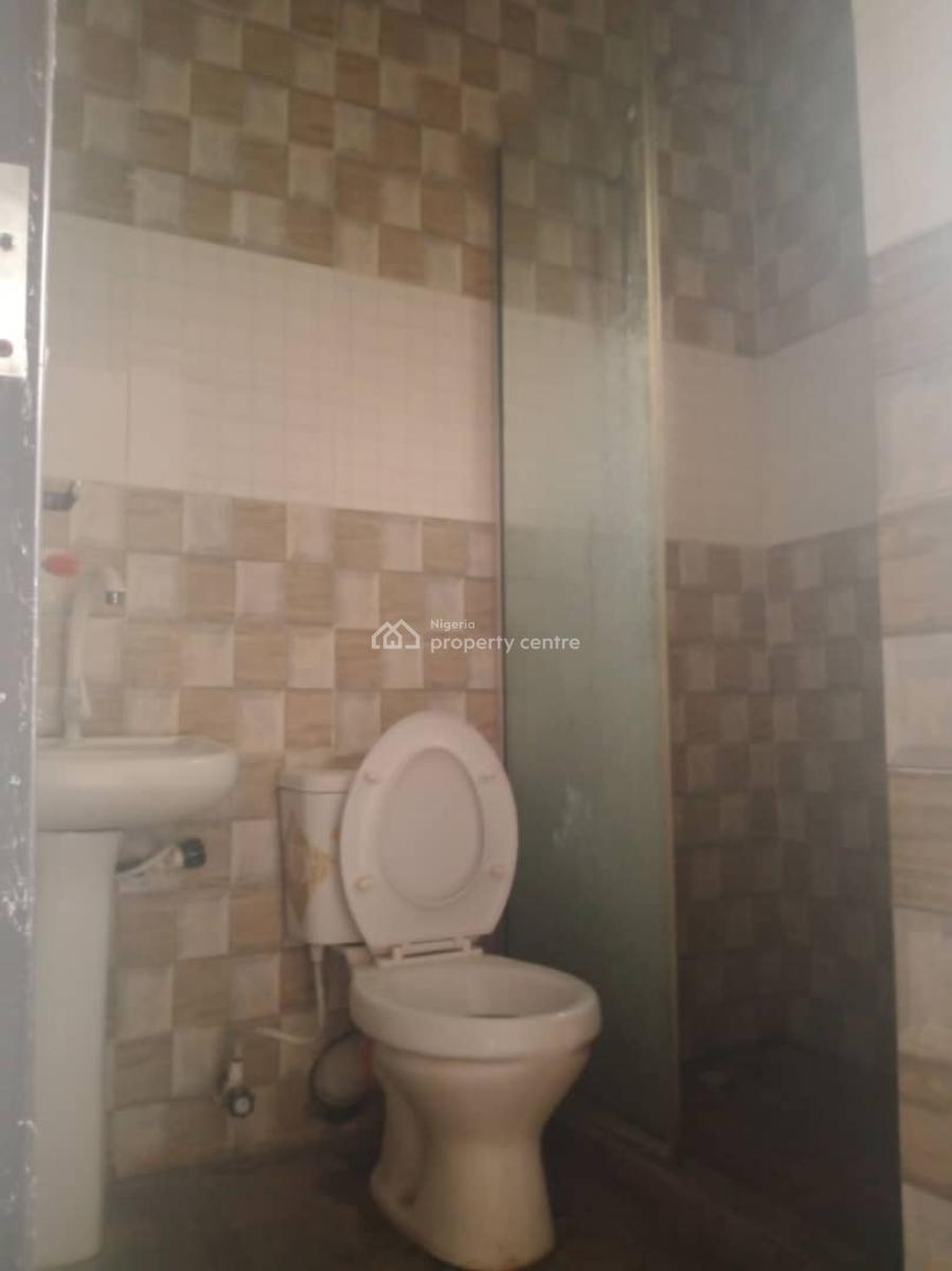 Nice 2 Bedrooms Flat / Apartment in Serene Environment, Magodo Phase 1, Magodo, Lagos, Flat / Apartment for Rent