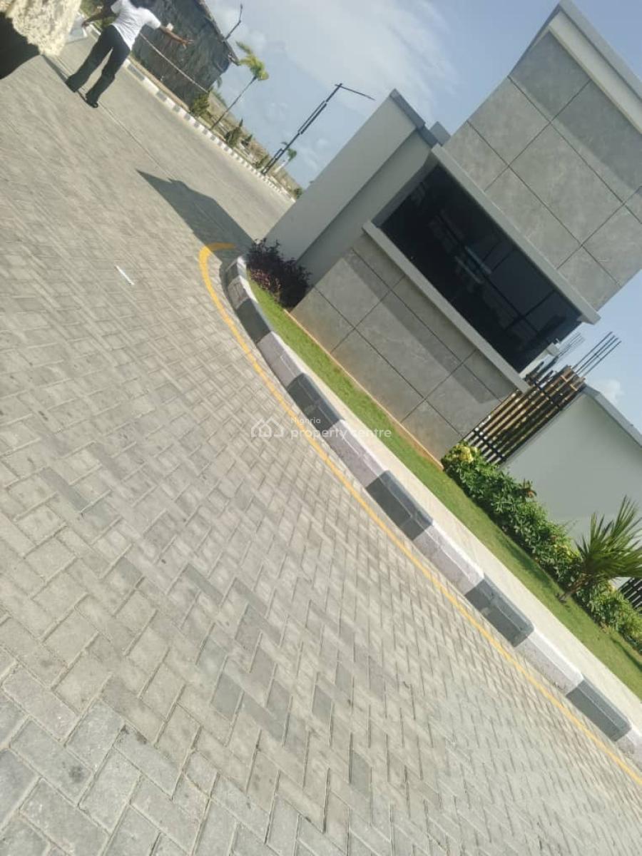 Luxury and Premium Serviced Ready to Build Land, Gated with Incredible Amenities in an Estate, Lekki Phase 1, Lekki, Lagos, Residential Land for Sale