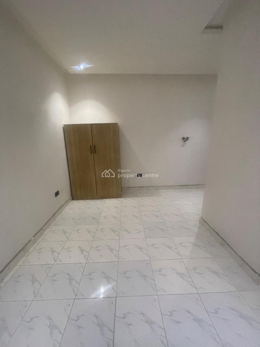 Newly Built 2 Bedroom Apartment, Secured Community, Oworonshoki, Shomolu, Lagos, Flat / Apartment for Rent
