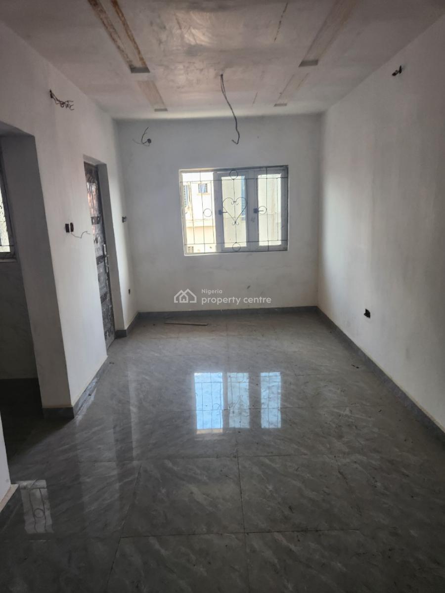 Spacious 3 Bedroom Flat, Anthony, Maryland, Lagos, Flat / Apartment for Rent