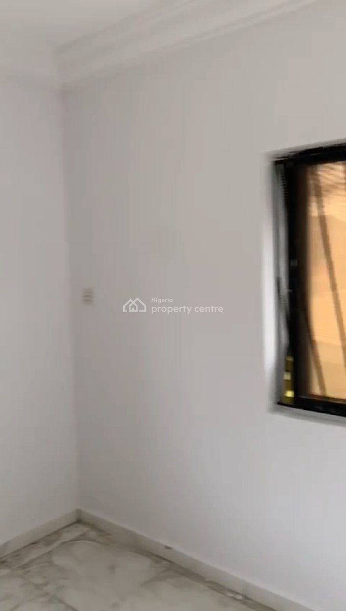 Spacious 5 Bedroom Pent House, Canal Estate Okota, Ago Palace Lagos, Ago Palace, Isolo, Lagos, Flat / Apartment for Rent