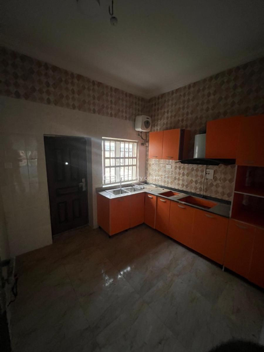 Luxury 2 Bedroom Apartment with Excellent Facilities, Or He Road, Lekki, Lagos, Flat / Apartment for Rent