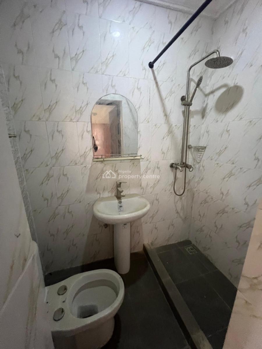 Luxury 2 Bedroom Apartment with Excellent Facilities, Or He Road, Lekki, Lagos, Flat / Apartment for Rent