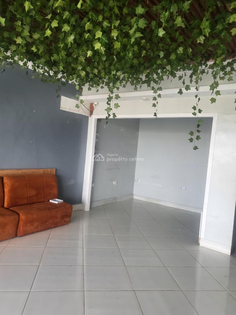 61sqm at Space Town Square Mall, Obafemi Awolowo Way, Ikeja, Lagos, Restaurant / Bar for Rent