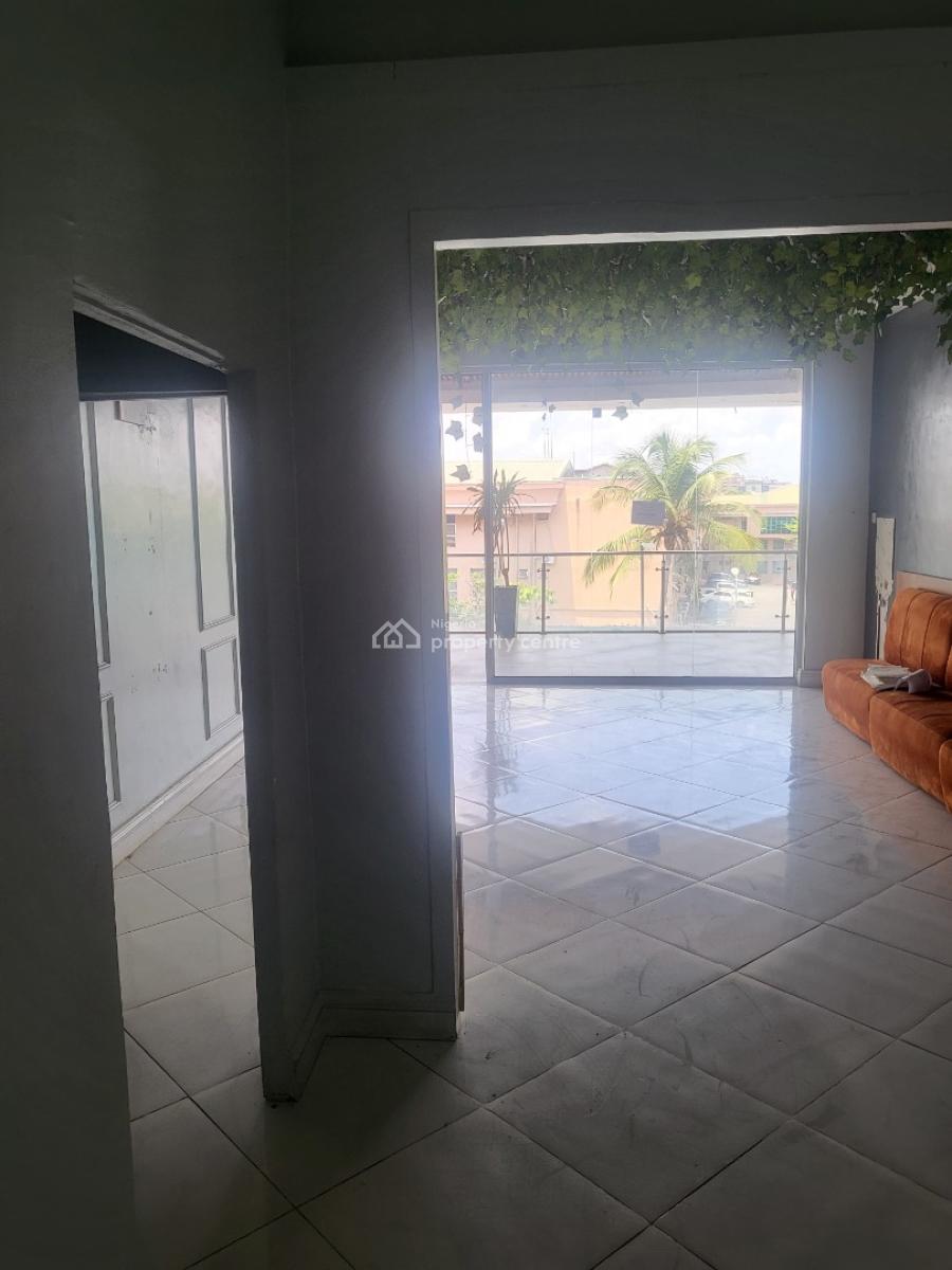 61sqm at Space Town Square Mall, Obafemi Awolowo Way, Ikeja, Lagos, Restaurant / Bar for Rent