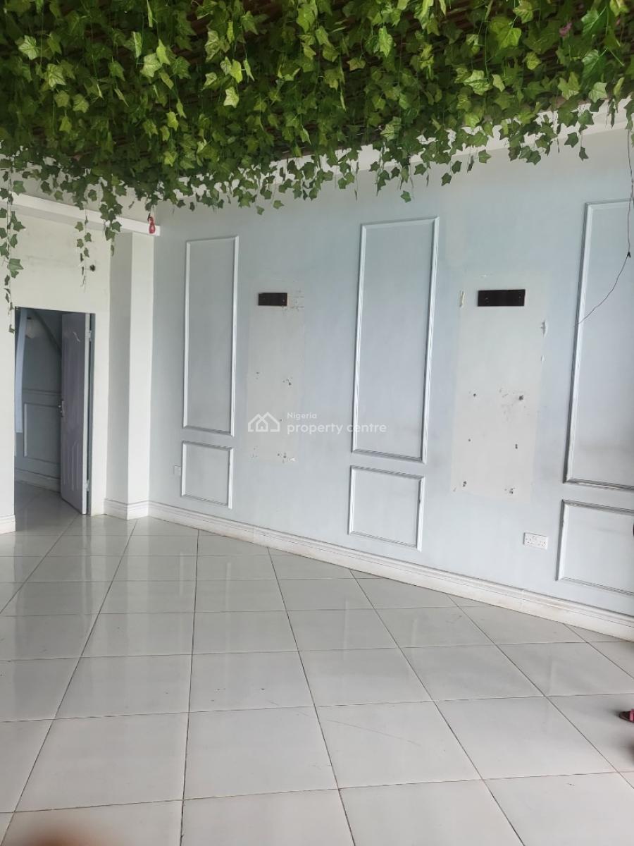 61sqm at Space Town Square Mall, Obafemi Awolowo Way, Ikeja, Lagos, Restaurant / Bar for Rent
